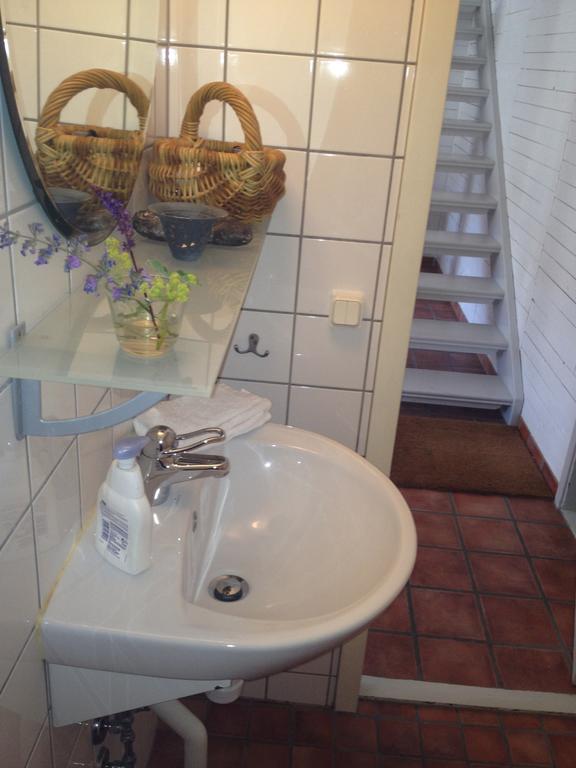 Bed and Breakfast Saebyholms Gard Laholm Exterior foto