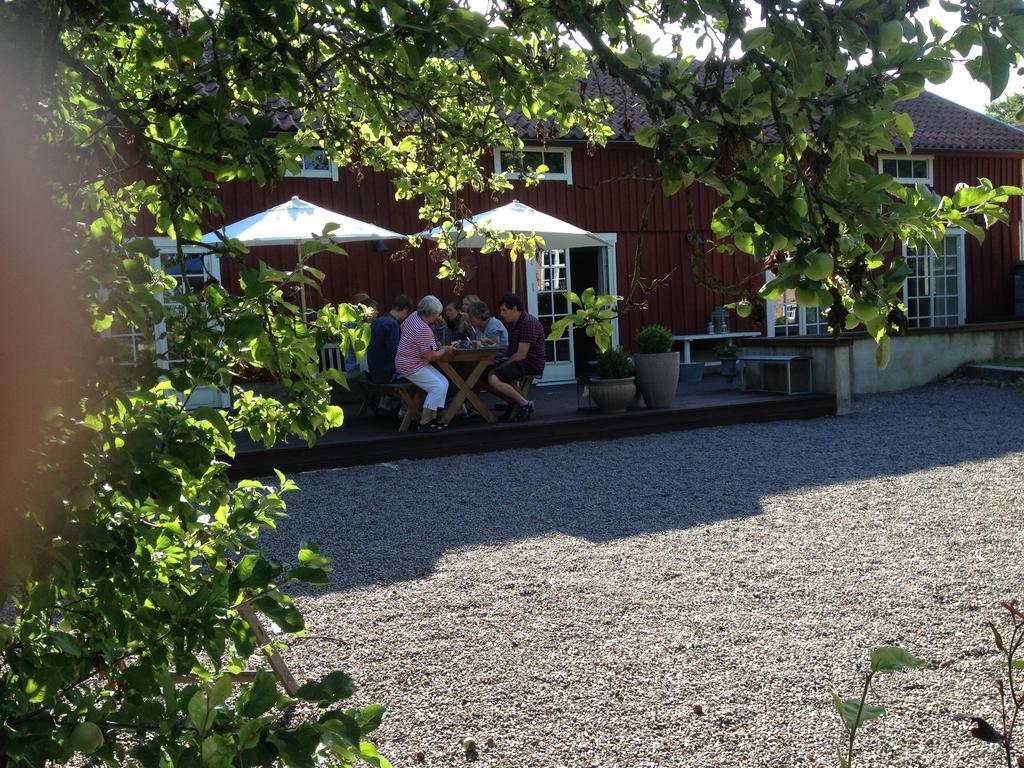 Bed and Breakfast Saebyholms Gard Laholm Exterior foto