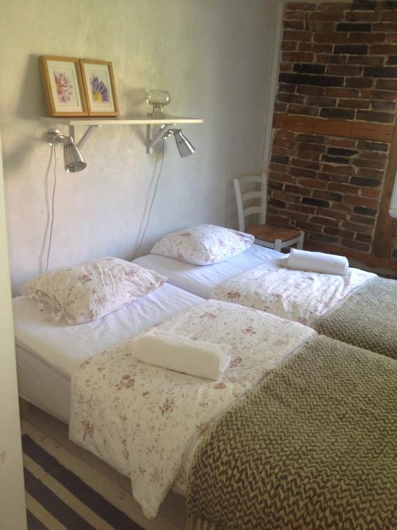 Bed and Breakfast Saebyholms Gard Laholm Exterior foto